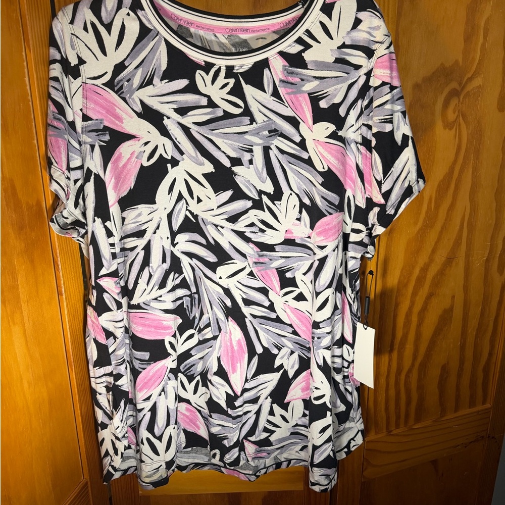 NWT Calvin Klein Black Women’s Floral Print Performance Tee Size 2X